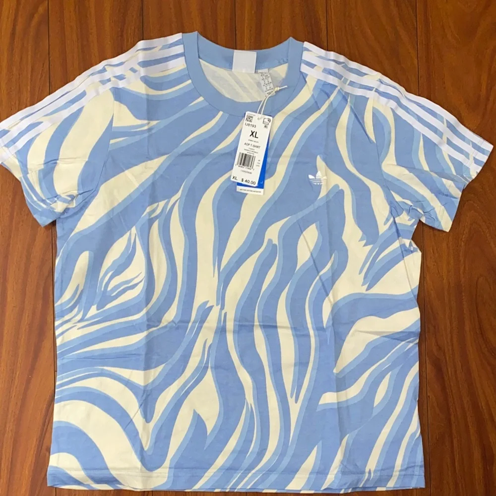 🧊 Adidas Blue and White Zebra Print TShirt/Short 2pcs Combo NWT🧊 - Picture 2 of 7